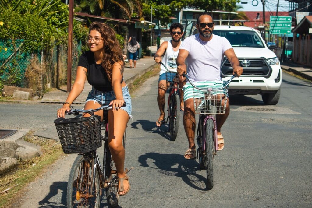 Isla Colón real estate